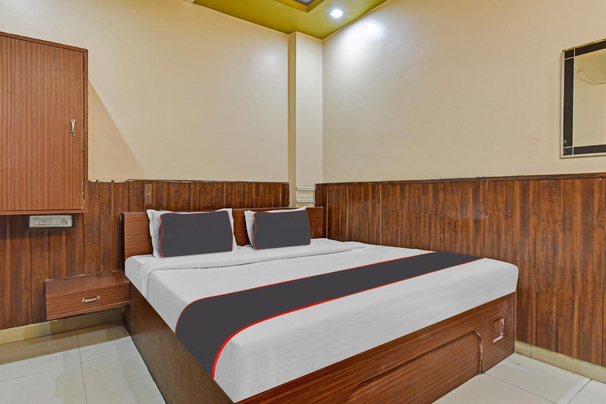 Collection O Royal Plaza Hotel Pushkar Exterior photo