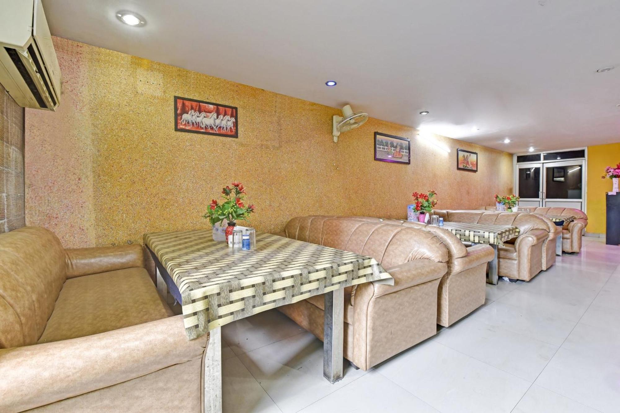 Collection O Royal Plaza Hotel Pushkar Exterior photo